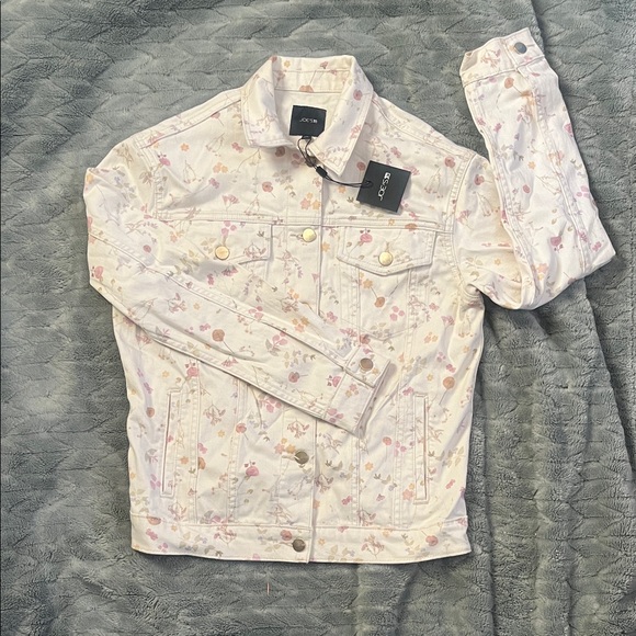J. Crew Other - Joe's The Boyfriend Floral Denim Jacket